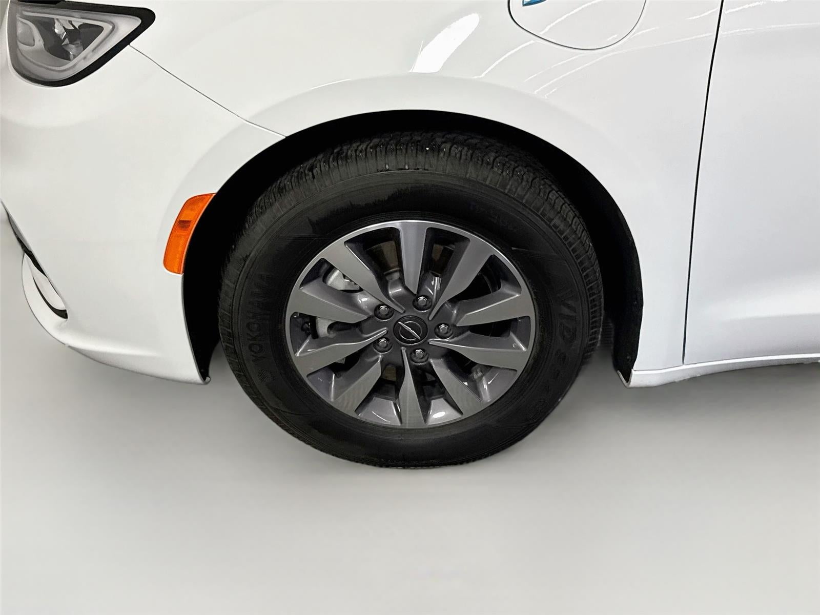 2025 Chrysler Pacifica Hybrid Hybrid Select