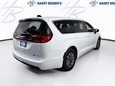 2025 Chrysler Pacifica Hybrid Hybrid Select