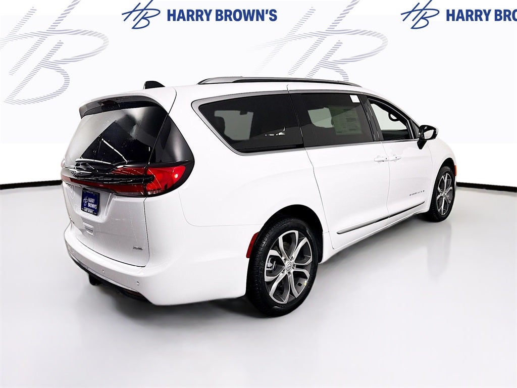 2026 Chrysler Pacifica Pinnacle