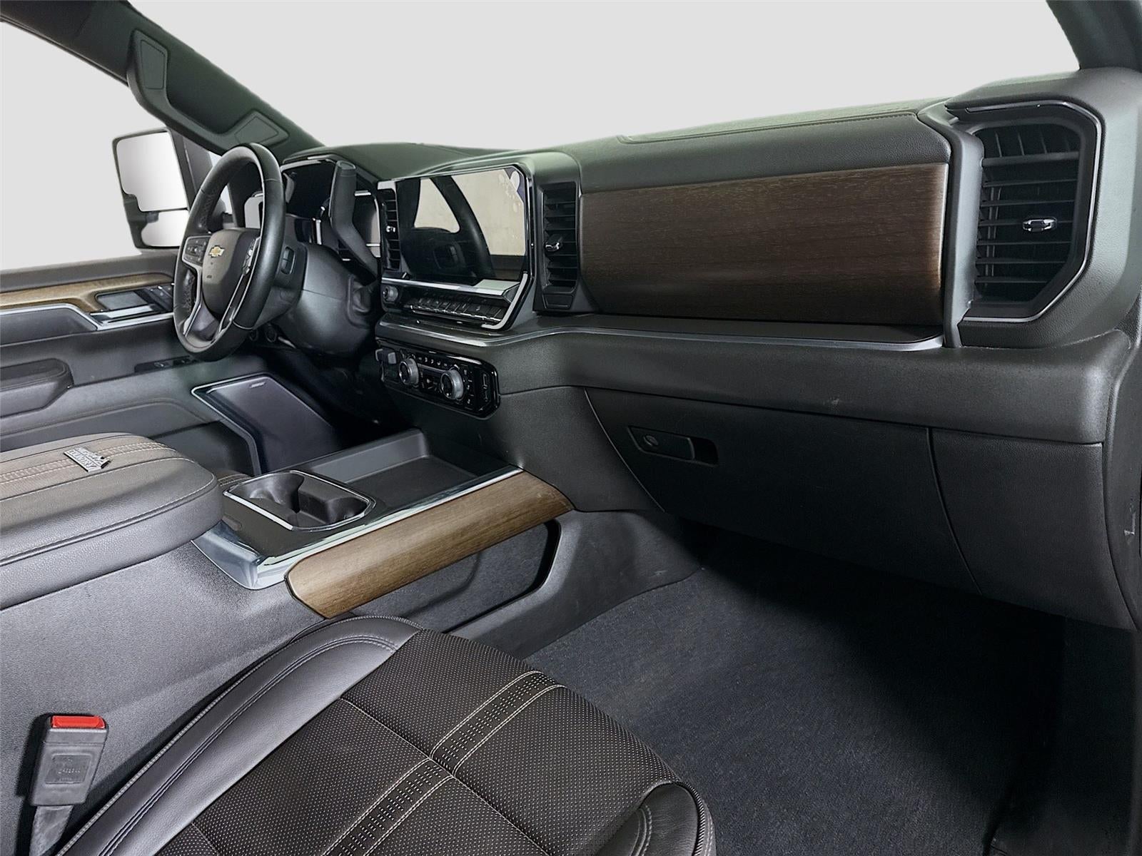 2025 Chevrolet Silverado 3500HD High Country