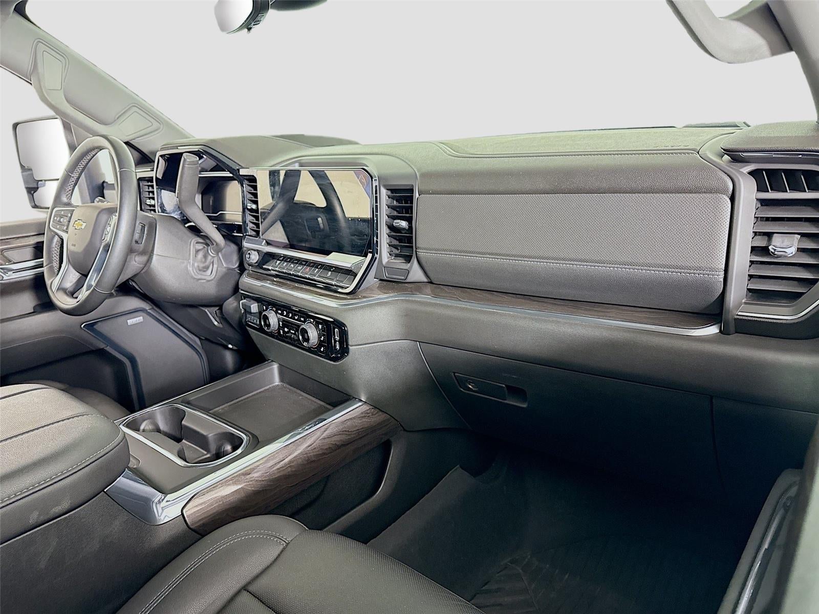 2024 Chevrolet Silverado 3500HD LTZ