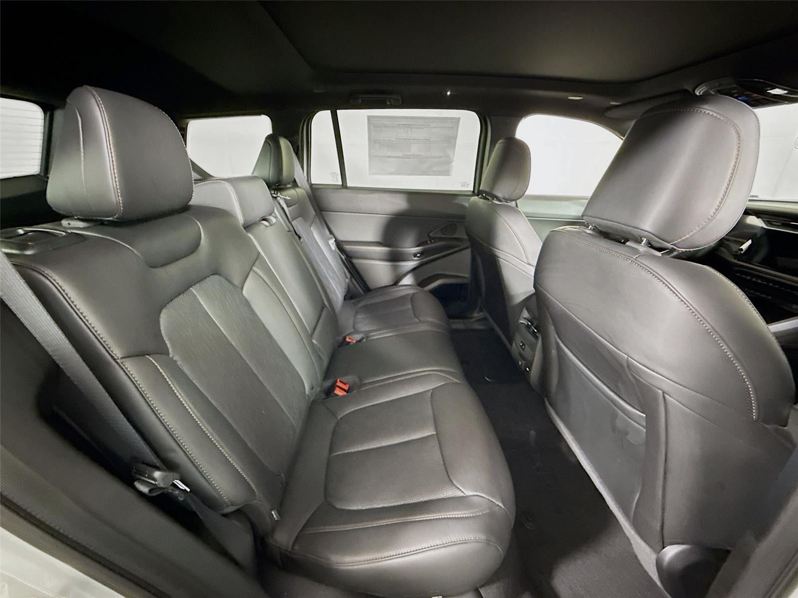 2026 Jeep Cherokee Overland