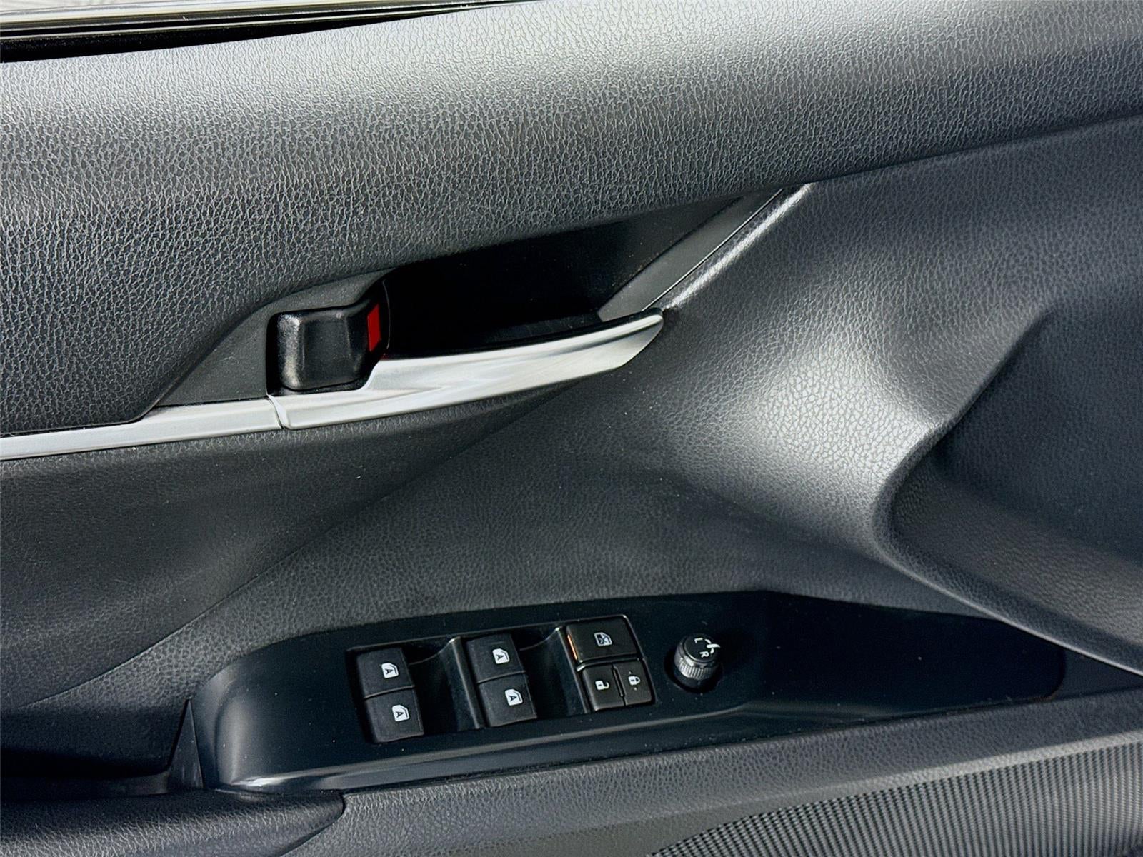 2018 Toyota Camry Hybrid Hybrid SE