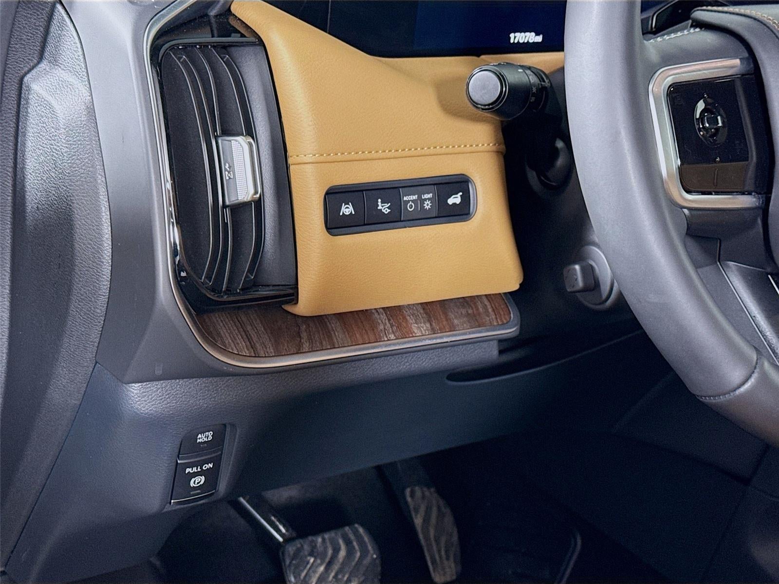 2025 Nissan Armada Platinum Reserve