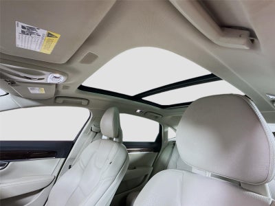 2018 Volvo S90 Momentum