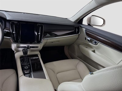 2018 Volvo S90 Momentum