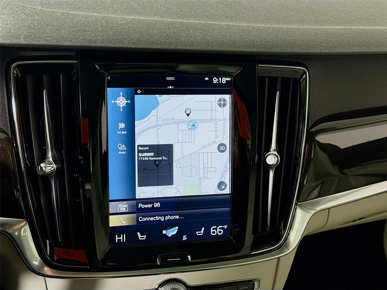 2018 Volvo S90 Momentum