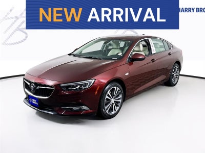 2018 Buick Regal Sportback Essence