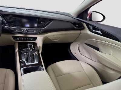 2018 Buick Regal Sportback Essence