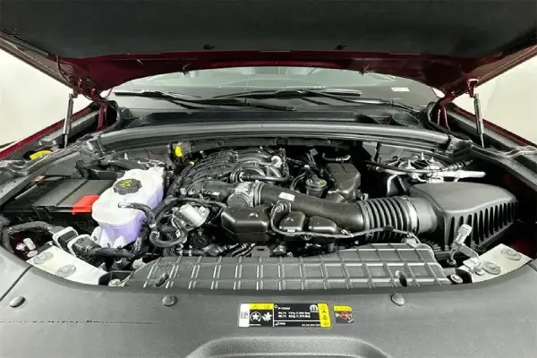 2025 Jeep Grand Cherokee L Engine