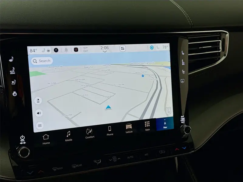 Jeep Grand Wagoneer Advanced Technology and Touch-screen